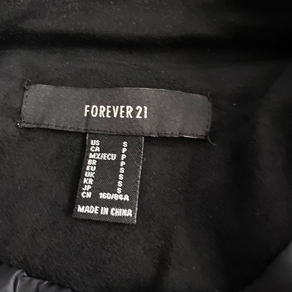 Forever 21 jacket - Picture 3 of 3